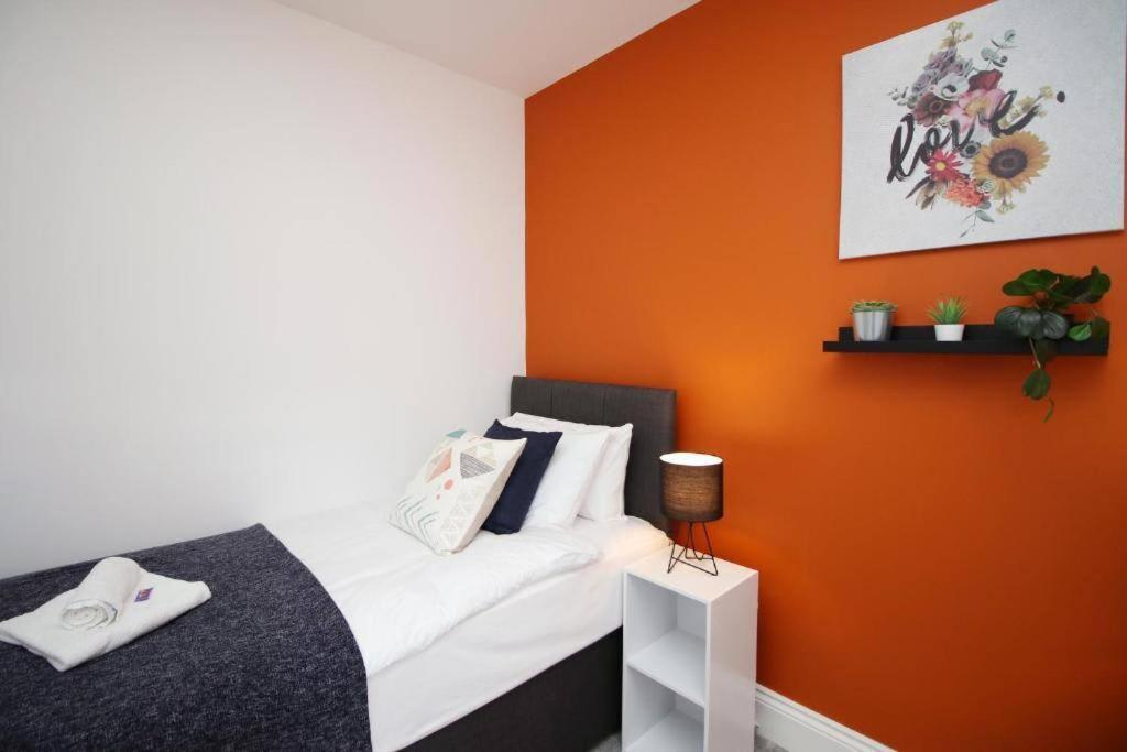 16 North Road Flat 3 By Mia Living Free Parking On Site Apartment *